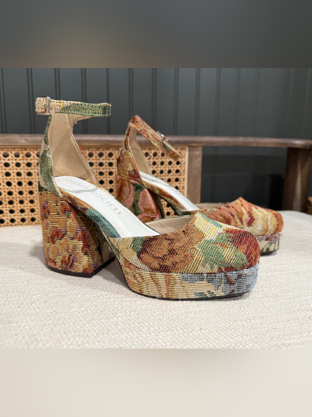 Oasis Society Floral Tapestry Platform Heels in Multi Rust Green